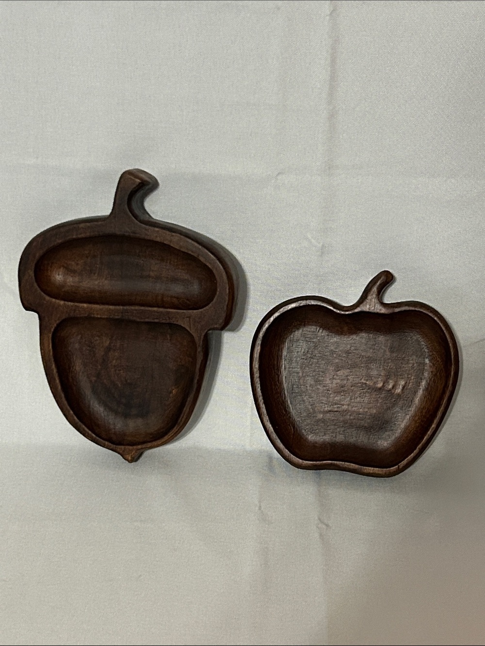 Two's Company Dark Brown Wooden Apple & Acorn Trinket Tray Mango Wood India